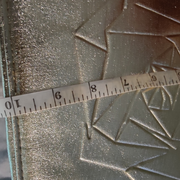 Lancome Train Case Travel Bag Makeup Large Square Gold Zipper NWOT - Picture 2 of 8